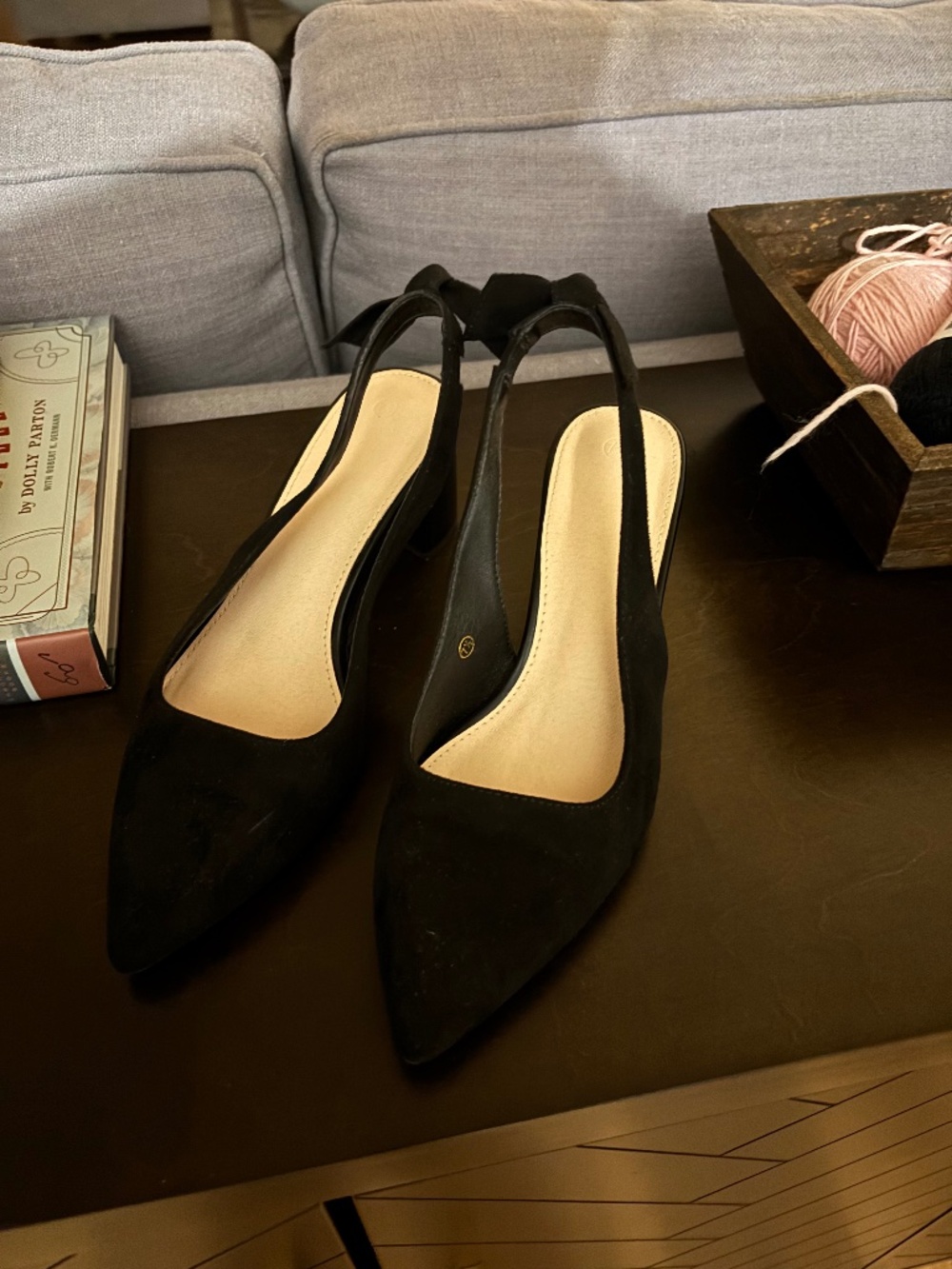 Black heels SIZE 7 1/2